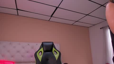 mariie_tayy online show from 12-12-24, 07:48