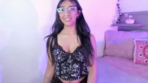 Luna Dulk online show from 01-06-26, 07:34