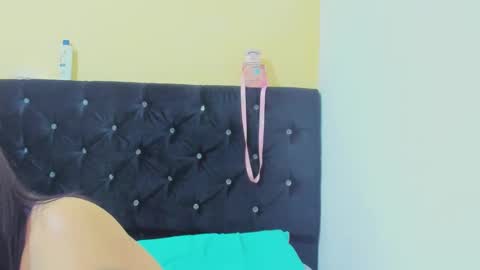 Snapshot of marilyn_garcia chatting on 12-14-24, 03:36 MARILYN SEXY online show from 12-14-24, 03:36