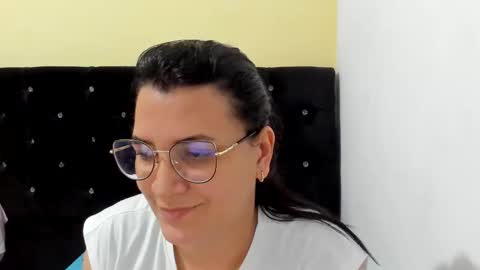 Snapshot of marilyn_garcia chatting on 01-06-25, 12:16 MARILYN SEXY online show from 01-06-25, 12:16