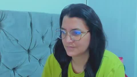 Snapshot of marilyn_garcia chatting on 01-26-25, 05:23 MARILYN SEXY online show from 01-26-25, 05:23