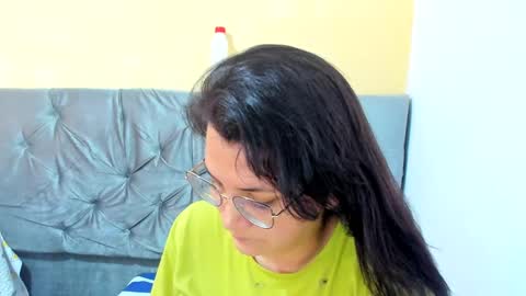 Snapshot of marilyn_garcia chatting on 02-01-25, 04:11 MARILYN SEXY online show from 02-01-25, 04:11
