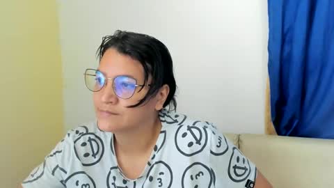 Snapshot of marilyn_garcia chatting on 02-11-25, 05:40 MARILYN SEXY online show from 02-11-25, 05:40