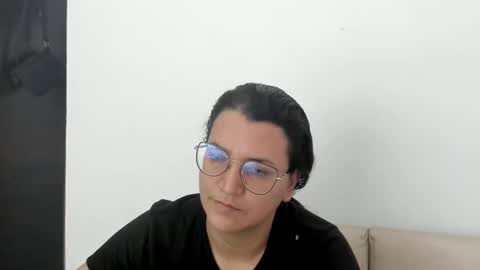 Snapshot of marilyn_garcia chatting on 02-24-25, 06:15 MARILYN SEXY online show from 02-24-25, 06:15