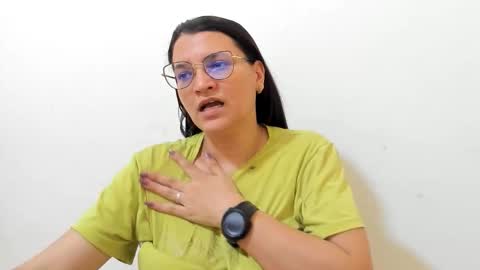 Snapshot of marilyn_garcia chatting on 10-30-25, 01:34 MARILYN SEXY online show from 10-30-25, 01:34