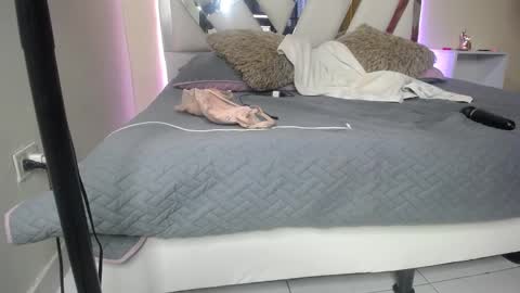 marilynetthan online show from 03-12-25, 08:41