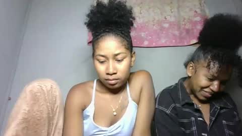 marina0506 online show from 12-17-25, 05:52