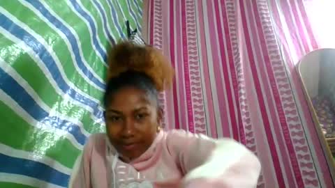 Snapshot of marina0506 chatting on 07-07-26, 08:57 marina0506 online show from 07-07-26, 08:57