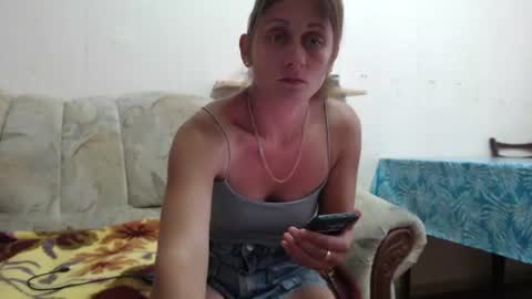 Snapshot of marina1995d chatting on 06-15-26, 01:46 FOREVER YOURS online show from 06-15-26, 01:46