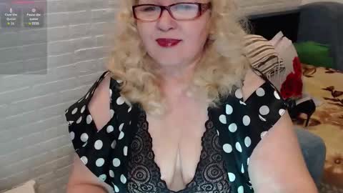Marina online show from 03-25-26, 04:57