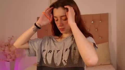 Snapshot of marinette_lux chatting on 10-01-25, 12:22 marinette online show from 10-01-25, 12:22