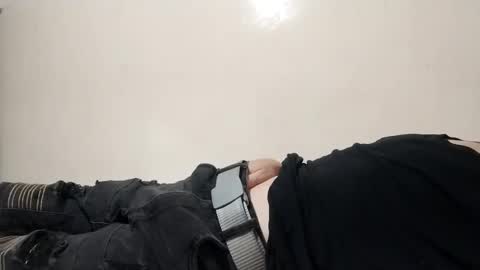 Snapshot of mario281 chatting on 10-20-25, 05:08 mario281 online show from 10-20-25, 05:08