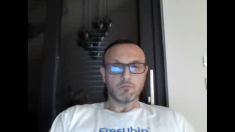 Snapshot of mario_300 chatting on 03-25-26, 10:05 mario_300 online show from 03-25-26, 10:05