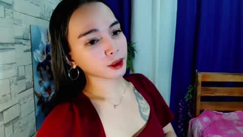 Snapshot of marishkafoxx chatting on 06-19-26, 11:41 marishka online show from 06-19-26, 11:41