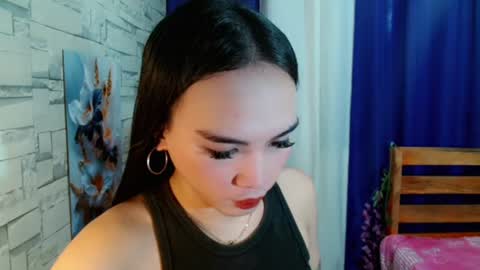 Snapshot of marishkafoxx chatting on 06-21-26, 03:53 marishka online show from 06-21-26, 03:53