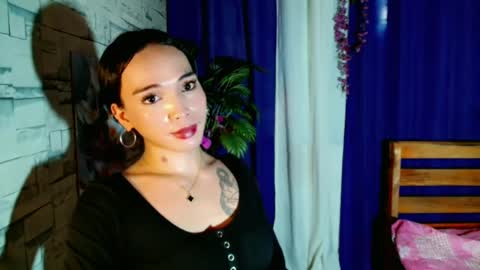 Snapshot of marishkafoxx chatting on 07-06-26, 04:31 marishka online show from 07-06-26, 04:31