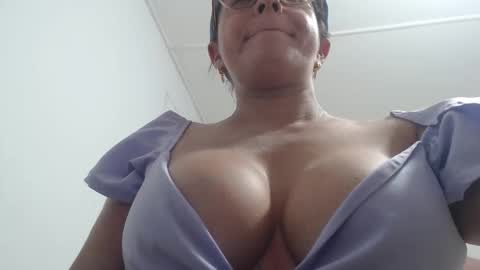 mariska_69 online show from 02-28-26, 12:00