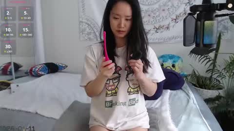 Snapshot of marissapeach chatting on 01-11-25, 05:29 MarissaPeach online show from 01-11-25, 05:29