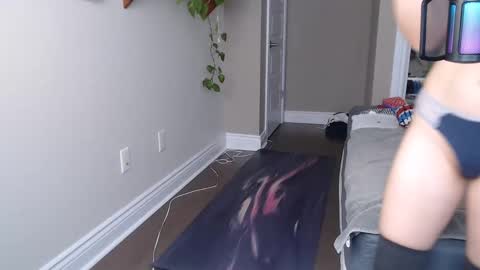 Snapshot of marissapeach chatting on 01-19-25, 06:21 MarissaPeach online show from 01-19-25, 06:21