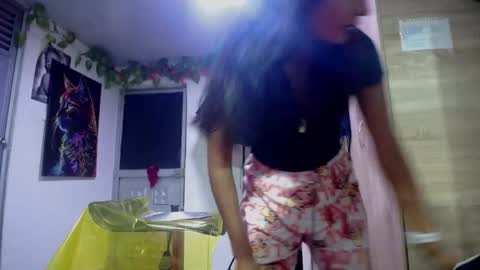 Maritza Ferrer -Samara Beltran online show from 11-20-25, 03:50