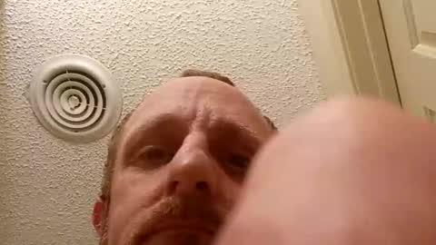 mark2711568331 online show from 11-05-25, 02:28