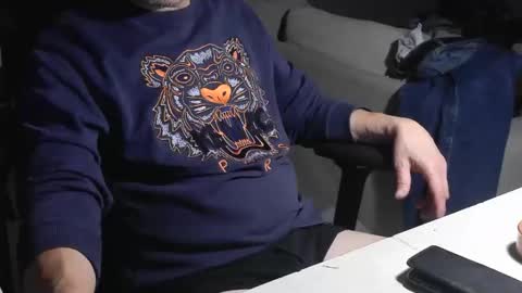 mark50569 online show from 04-18-26, 01:31