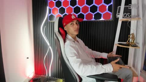 mark_diiaz online show from 05-25-26, 01:06
