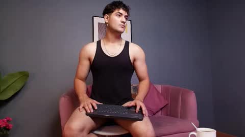 Snapshot of mark_evans1_ chatting on 11-12-25, 01:44 mark_evans1_ online show from 11-12-25, 01:44