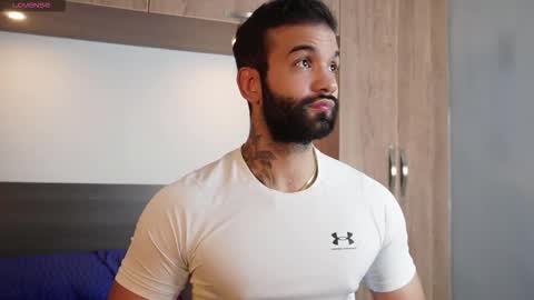 Snapshot of mark_hazze chatting on 09-09-25, 10:53 Mark online show from 09-09-25, 10:53