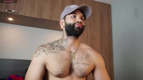 Snapshot of mark_hazze chatting on 09-22-25, 12:23 Mark online show from 09-22-25, 12:23