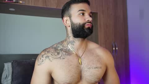 Snapshot of mark_hazze chatting on 10-04-25, 07:23 Mark online show from 10-04-25, 07:23