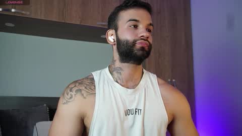 Snapshot of mark_hazze chatting on 10-09-25, 07:34 Mark online show from 10-09-25, 07:34