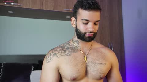 Snapshot of mark_hazze chatting on 10-10-25, 05:34 Mark online show from 10-10-25, 05:34