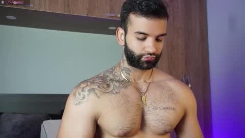 Snapshot of mark_hazze chatting on 10-11-25, 11:25 Mark online show from 10-11-25, 11:25