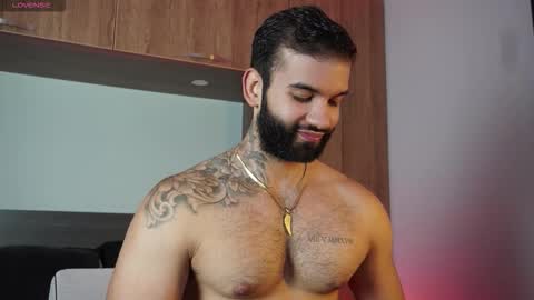 Snapshot of mark_hazze chatting on 10-18-25, 05:57 Mark online show from 10-18-25, 05:57