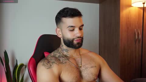 Snapshot of mark_hazze chatting on 11-06-25, 09:15 Mark online show from 11-06-25, 09:15