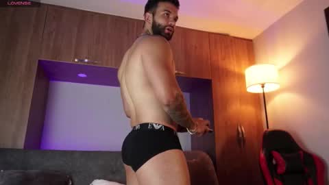 Snapshot of mark_hazze chatting on 01-09-26, 11:06 Mark online show from 01-09-26, 11:06