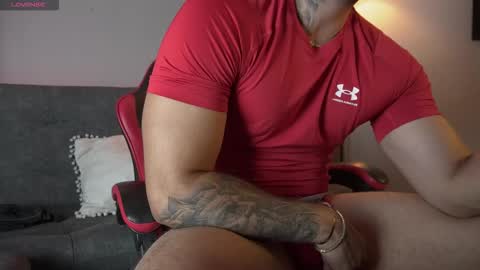 Snapshot of mark_hazze chatting on 02-15-26, 12:07 Mark online show from 02-15-26, 12:07