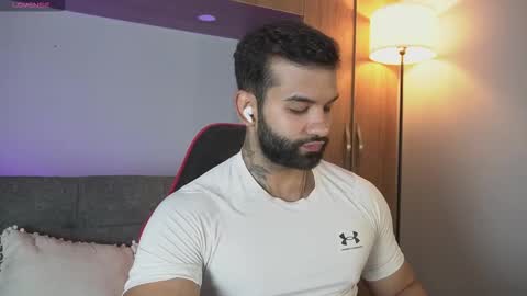 Snapshot of mark_hazze chatting on 03-07-26, 11:24 Mark online show from 03-07-26, 11:24