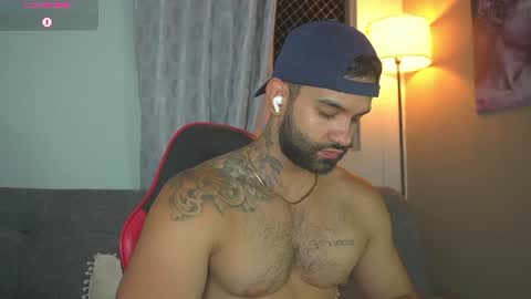 Snapshot of mark_hazze chatting on 07-05-26, 12:17 Mark online show from 07-05-26, 12:17