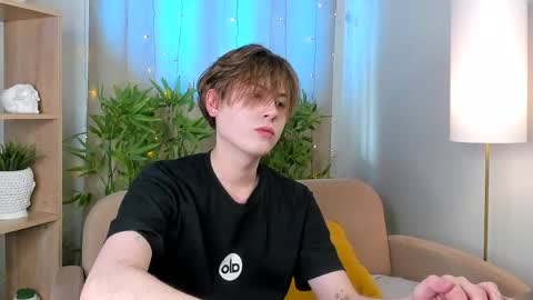 mark_ian_ online show from 04-23-26, 02:30