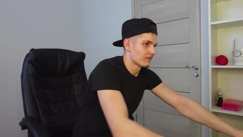 Snapshot of mark_karson chatting on 03-08-26, 08:40 MARK KARSON online show from 03-08-26, 08:40