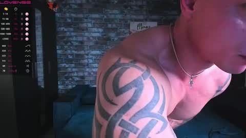 Mark online show from 10-26-25, 04:29