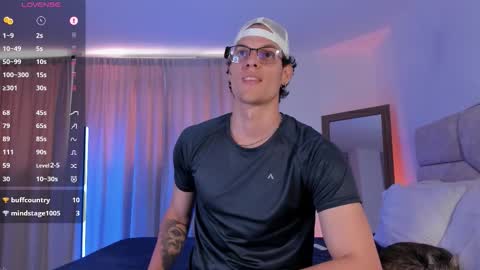 Snapshot of mark_thonson chatting on 11-11-25, 04:51 troy online show from 11-11-25, 04:51