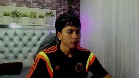 Snapshot of markbowie chatting on 09-25-25, 03:05 markbowie online show from 09-25-25, 03:05