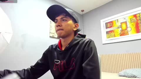 Snapshot of markbowie chatting on 09-30-25, 11:26 markbowie online show from 09-30-25, 11:26