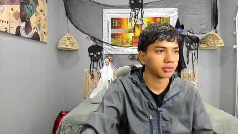 Snapshot of markbowie chatting on 10-18-25, 11:44 markbowie online show from 10-18-25, 11:44