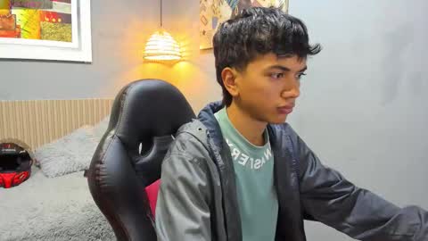 Snapshot of markbowie chatting on 11-18-25, 11:47 markbowie online show from 11-18-25, 11:47