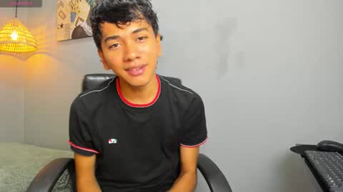 Snapshot of markbowie chatting on 11-26-25, 11:55 markbowie online show from 11-26-25, 11:55