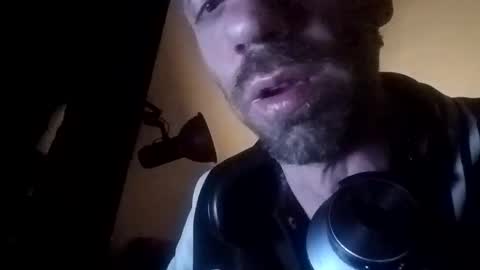 Snapshot of markinhobro chatting on 05-01-26, 01:43 markinhobro online show from 05-01-26, 01:43